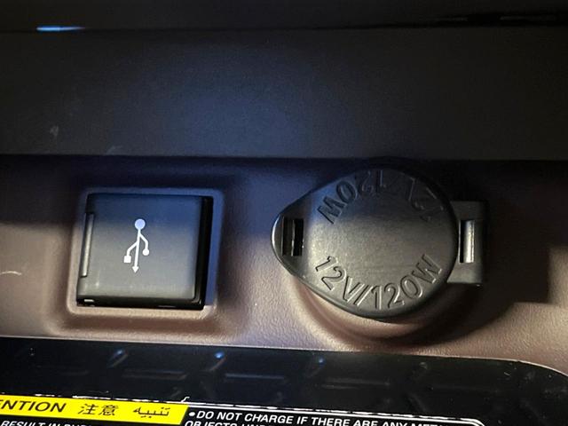 ＲＡＶ４ Ｇ　Ｚパッケージ　純正９インチディスプレイオーディオ　パノラマミックビューモニター　トヨタセーフティーセンス　レーダークルーズ　禁煙車　パワーバックドア　シートヒーター　パワーシート　スマートキー　ＬＥＤヘッド（54枚目）