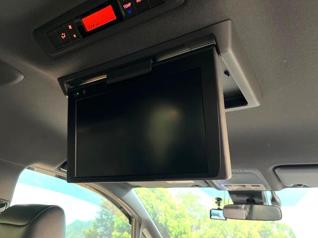 エスクァイア ハイブリッドＧｉ　両側電動スライドドア　トヨタセーフティセンス　インテリジェントクリアランスソナー　純正９インチＳＤナビ　Ｂｌｕｅｔｏｏｔｈ再生　ＥＴＣ２．０　革巻きコンビステアリング　前席シートヒーター（5枚目）