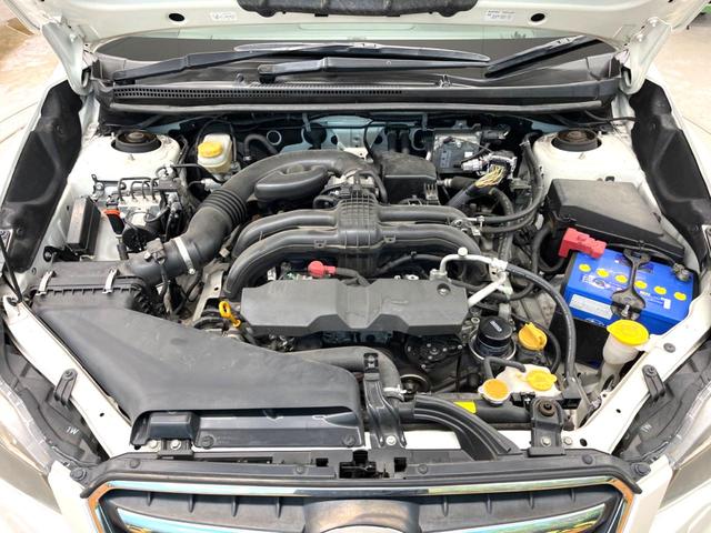 ＸＶ ２．０ｉ－Ｌ　アイサイト　４ＷＤ　純正ナビ　アイサイトｖｅｒ３　プリクラッシュブレーキ　バックカメラ　レーダークルーズ　禁煙車　ルーフレール　パワーシート　スマートキー　ＨＩＤヘッド　ビルトインＥＴＣ　純正１７インチアルミ（18枚目）