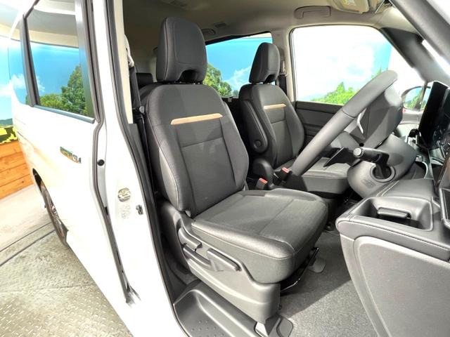 セレナ ハイウェイスターＶ　登録済未使用車　純正１２．３型ナビ　全周囲カメラ　フルセグ　ＥＴＣ　プロパイロット　両側電動スライドドア　ＬＥＤヘッド　純正１６インチＡＷ　デジタルインナーミラー　スマートキー（8枚目）