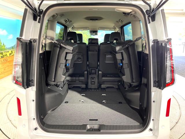 セレナ ハイウェイスターＶ　登録済未使用車　純正１２．３型ナビ　全周囲カメラ　フルセグ　ＥＴＣ　プロパイロット　両側電動スライドドア　ＬＥＤヘッド　純正１６インチＡＷ　デジタルインナーミラー　スマートキー（27枚目）