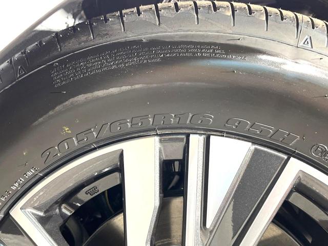 セレナ ハイウェイスターＶ　登録済未使用車　純正１２．３型ナビ　全周囲カメラ　フルセグ　ＥＴＣ　プロパイロット　両側電動スライドドア　ＬＥＤヘッド　純正１６インチＡＷ　デジタルインナーミラー　スマートキー（34枚目）