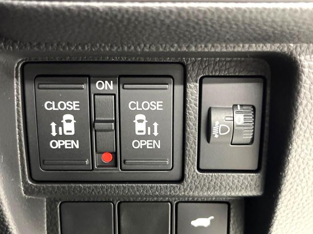 ステップワゴン ｅ：ＨＥＶスパーダ　登録済未使用車　両側電動スライドドア　ホンダセンシング　レーダークルーズ　電動リアゲート　ハーフレザーシート　コーナーセンサー　前席シートヒーター　スマートキー　ＬＥＤヘッド　純正１６インチアルミ（4枚目）