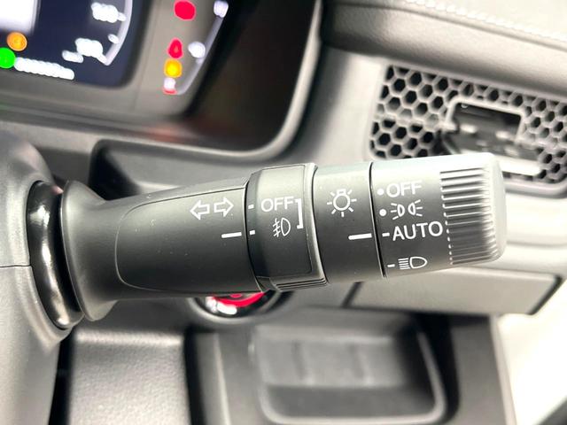 ステップワゴン ｅ：ＨＥＶスパーダ　登録済未使用車　両側電動スライドドア　ホンダセンシング　レーダークルーズ　電動リアゲート　ハーフレザーシート　コーナーセンサー　前席シートヒーター　スマートキー　ＬＥＤヘッド　純正１６インチアルミ（50枚目）