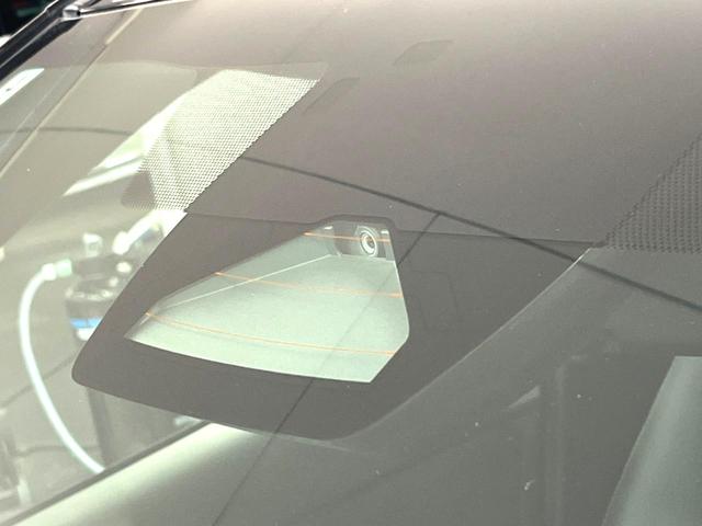 ヤリスクロス ハイブリッドＺ　８型ディスプレイオーディオ　パノラミックビューモニター　トヨタセーフティセンス　レーダークルーズ　禁煙車　ハーフレザーシート　パワーシート　ドライブレコーダー　コーナーセンサー　ＬＥＤヘッド　ＥＴＣ（5枚目）