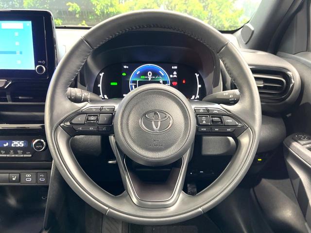 ヤリスクロス ハイブリッドＺ　８型ディスプレイオーディオ　パノラミックビューモニター　トヨタセーフティセンス　レーダークルーズ　禁煙車　ハーフレザーシート　パワーシート　ドライブレコーダー　コーナーセンサー　ＬＥＤヘッド　ＥＴＣ（12枚目）