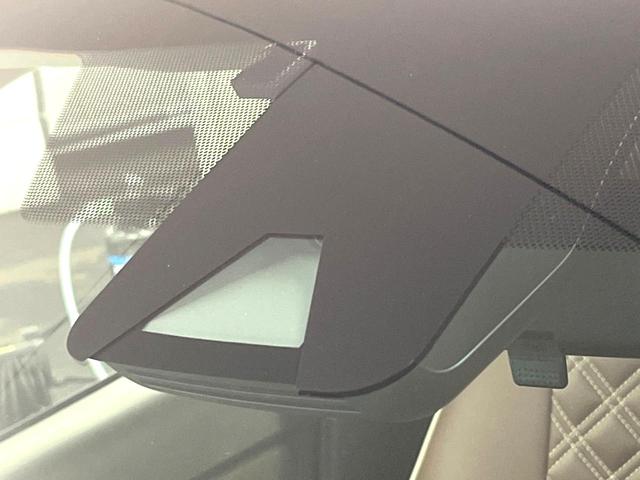 ヤリスクロス ハイブリッドＺ　８型ディスプレイオーディオ　全周囲カメラ　トヨタセーフティセンス　レーダークルーズコントロール　禁煙車　レザーシート　パワーシート　前席シートヒーター　ドラレコ　コーナーセンサー　ＬＥＤヘッド　ＥＴＣ（5枚目）