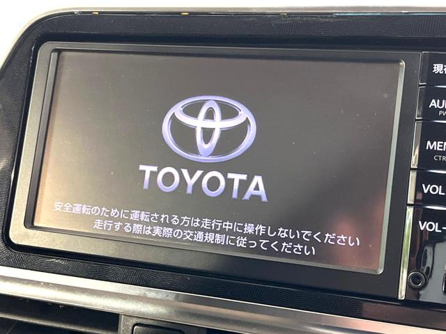 シエンタ ハイブリッドＧ　両側パワースライドドア　プリクラッシュセーフティシステム　純正ＳＤナビ　ＥＴＣ　Ｂｌｕｅｔｏｏｔｈ　７人乗り　オートマチックハイビーム　先行車発進お知らせ機能　革巻きステアリング　ステアリングスイッチ（4枚目）