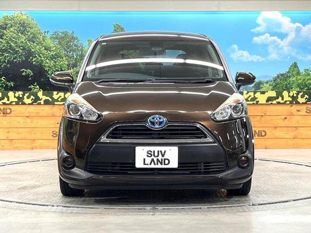 シエンタ ハイブリッドＧ　両側パワースライドドア　プリクラッシュセーフティシステム　純正ＳＤナビ　ＥＴＣ　Ｂｌｕｅｔｏｏｔｈ　７人乗り　オートマチックハイビーム　先行車発進お知らせ機能　革巻きステアリング　ステアリングスイッチ（15枚目）