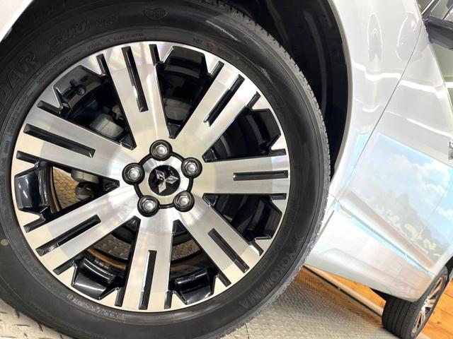 デリカＤ：５ Ｐ　ディーゼル　４ＷＤ　両側パワースライドドア　三菱ｅ－Ａｓｓｉｓｔ　純正ナビ　レーダークルーズコントロール　ＥＴＣ　Ｂｌｕｅｔｏｏｔｈ　フルセグＴＶ　ドラレコ　ＡＣ１００Ｖ電源　パワーバックドア　ＬＥＤ（14枚目）