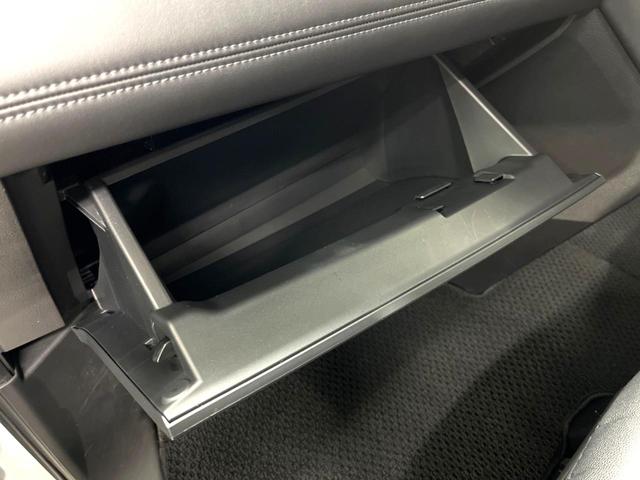 デリカＤ：５ Ｐ　ディーゼル　４ＷＤ　両側パワースライドドア　三菱ｅ－Ａｓｓｉｓｔ　純正ナビ　レーダークルーズコントロール　ＥＴＣ　Ｂｌｕｅｔｏｏｔｈ　フルセグＴＶ　ドラレコ　ＡＣ１００Ｖ電源　パワーバックドア　ＬＥＤ（68枚目）