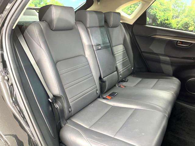 ＮＸ ＮＸ３００ｈ　Ｉパッケージ　全周囲カメラ　衝突被害軽減システム　レーダークルーズ　禁煙車　電動リアゲート　レザーシート　ドラレコ　コーナーセンサー　スマートキー　ＬＥＤヘッド　ＥＴＣ２．０　純正１８インチアルミ（9枚目）