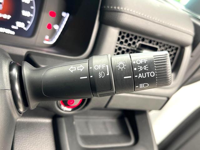 ステップワゴン ｅ：ＨＥＶスパーダ　両側電動スライドドア　ブラインドスポットインフォメーション　ホンダセンシング　パワーバックドア　ＥＴＣ　革巻きステアリング　ＬＥＤヘッドライト　純正１６インチアルミホイール　左右独立フルオートエアコン（53枚目）