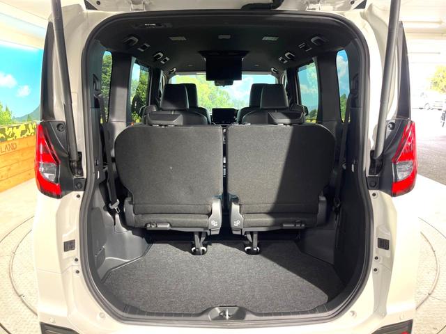 ノア ハイブリッドＳ－Ｚ　電動スライドドア　後席モニター　全周囲カメラ　衝突被害軽減システム　レーダークルーズ　禁煙車　電動リアゲート　ハーフレザーシート　コーナーセンサー　スマートキー　ＬＥＤヘッド　ビルトインＥＴＣ（23枚目）