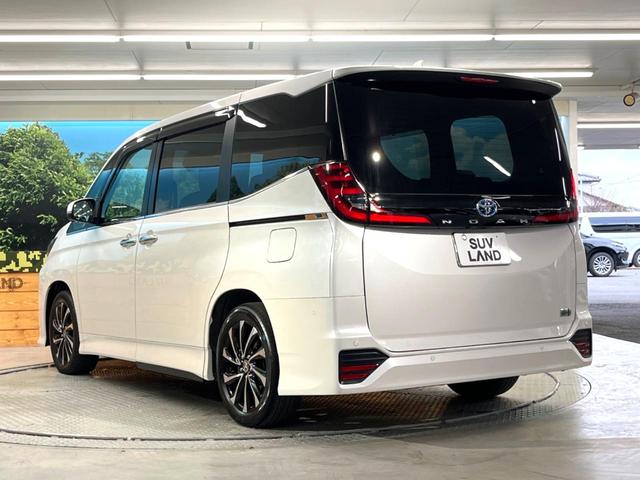 ノア ハイブリッドＳ－Ｚ　電動スライドドア　後席モニター　全周囲カメラ　衝突被害軽減システム　レーダークルーズ　禁煙車　電動リアゲート　ハーフレザーシート　コーナーセンサー　スマートキー　ＬＥＤヘッド　ビルトインＥＴＣ（29枚目）