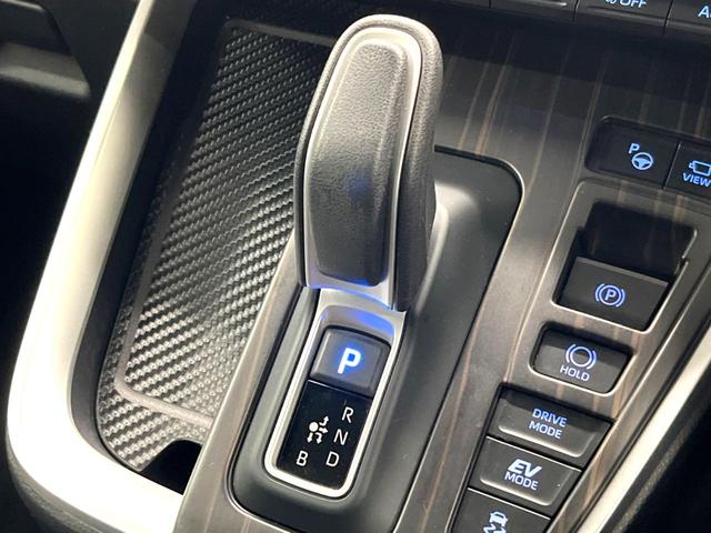 ノア ハイブリッドＳ－Ｚ　電動スライドドア　後席モニター　全周囲カメラ　衝突被害軽減システム　レーダークルーズ　禁煙車　電動リアゲート　ハーフレザーシート　コーナーセンサー　スマートキー　ＬＥＤヘッド　ビルトインＥＴＣ（37枚目）