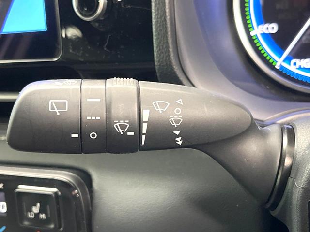 ノア ハイブリッドＳ－Ｚ　電動スライドドア　後席モニター　全周囲カメラ　衝突被害軽減システム　レーダークルーズ　禁煙車　電動リアゲート　ハーフレザーシート　コーナーセンサー　スマートキー　ＬＥＤヘッド　ビルトインＥＴＣ（51枚目）