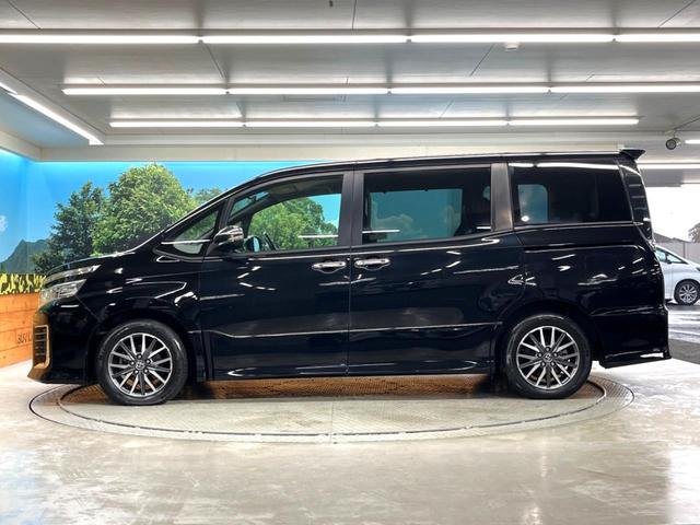 ヴォクシー ＺＳ　煌　両側電動ドア　純正ＳＤナビ　後席モニター　バックカメラ　禁煙車　スマートキー　ＬＥＤヘッド　ビルトインＥＴＣ　純正１６インチアルミ　オートライト　デュアルエアコン（30枚目）