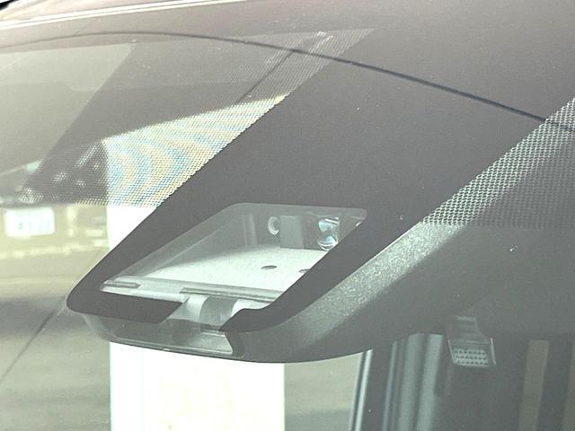 ヴォクシー ＺＳ　煌　純正１０型ナビ　両側電動スライドドア　バックカメラ　トヨタセーフティセンス　禁煙車　スマートキー　ＬＥＤヘッド　ＥＴＣ　クルーズコントロール　純正１６インチアルミ　オートハイビーム　車線逸脱警報（6枚目）