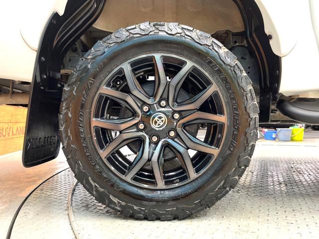 ハイラックス Ｚ　ＧＲスポーツ　４ＷＤ　ディーゼル（軽油）　パノラミックビューモニター　プリクラッシュセーフティシステム　レーダークルーズコントロール　ナビ機能付きディスプレイオーディオ　運転席パワーシート　ＬＥＤヘッドライト（32枚目）