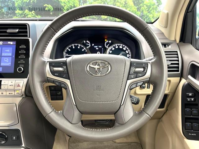 �y�X�e�A�����O�X�C�b�`�z�^�]���A�O������ڐ������炷���ƂȂ��A�I�[�f�B�I���̑��삪�\�ȕ֗��@�\�I���S�����K�ȃh���C�u�����o���Ă���܂���