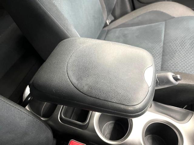 ジューク 16GT ドレスアップ 純正7インチナビ エマージェンシーブレーキ アラウンドビューモニター 禁煙車 ドライブレコーダー スマートキー HIDヘッドライト ETC 純正17インチアルミ オートエアコン Bluetooth(48枚目)