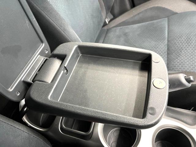 ジューク 16GT ドレスアップ 純正7インチナビ エマージェンシーブレーキ アラウンドビューモニター 禁煙車 ドライブレコーダー スマートキー HIDヘッドライト ETC 純正17インチアルミ オートエアコン Bluetooth(49枚目)