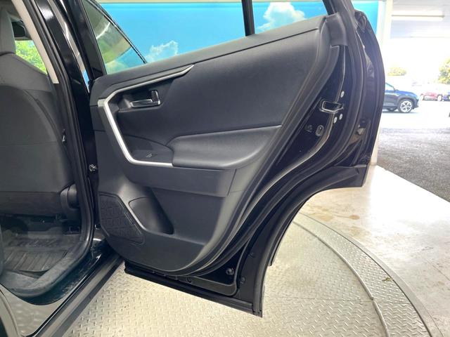 ＲＡＶ４ Ｘ　８型ディスプレイオーディオ　バックカメラ　衝突被害軽減　レーダークルーズ　Ｂｌｕｅｔｏｏｔｈ　禁煙車　ドラレコ　コーナーセンサー　ＬＥＤヘッド　ＥＴＣ２．０　純正１７インチアルミ　オートハイビーム（53枚目）