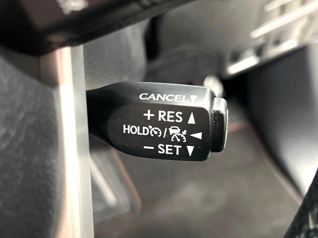 ハイラックス Ｚ　４ＷＤ　ディーゼル　純正ＳＤナビ　バックカメラ　衝突被害軽減　レーダークルーズ　禁煙車　コーナーセンサー　ＬＥＤヘッド　ＥＴＣ　純正１７インチアルミ　Ｂｌｕｅｔｏｏｔｈ　ヘッドランプクリーナー（5枚目）