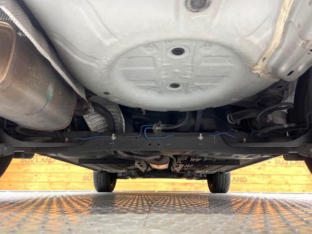 ジューク 15RX タイプV carrozzeriaSDナビ 禁煙車 ETC オートライト オートエアコン Bluetooth CD DVD再生 革巻きステアリング フルセグ 16インチスチールホイール(18枚目)