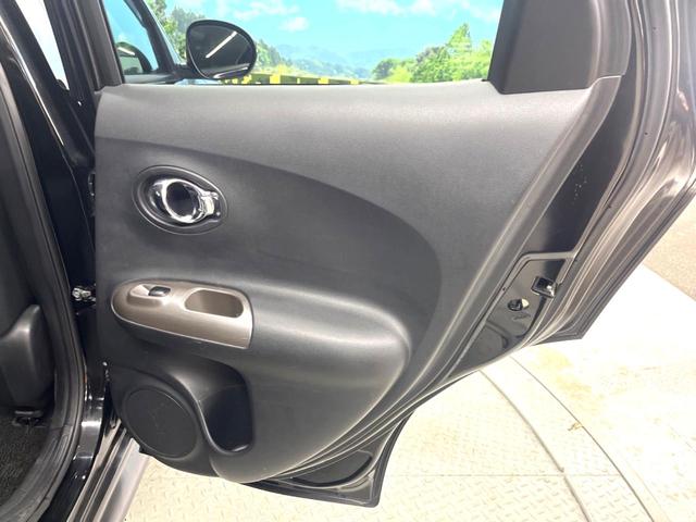 ジューク 15RX タイプV carrozzeriaSDナビ 禁煙車 ETC オートライト オートエアコン Bluetooth CD DVD再生 革巻きステアリング フルセグ 16インチスチールホイール(35枚目)