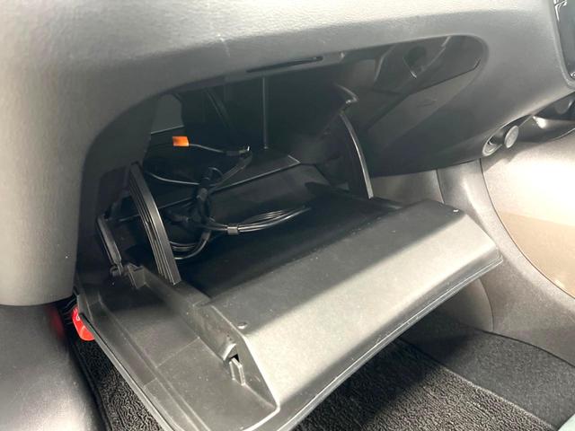 ジューク 15RX タイプV carrozzeriaSDナビ 禁煙車 ETC オートライト オートエアコン Bluetooth CD DVD再生 革巻きステアリング フルセグ 16インチスチールホイール(49枚目)