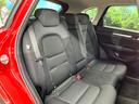 後部座席も気になるようなキズ・汚れやへたり等、大きなダメージはなく、良好な状態です。
