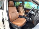 ランドクルーザープラド ＴＸ　Ｌパッケージ　７０ｔｈアニバーサリーリミテッド　４ＷＤ　サンルーフ　トヨタセーフティセンス　レーダークルーズコントロール　シートベンチレーション　革巻きステアリング　ドライブレコーダー　ＥＴＣ　純正ＳＤナビ　Ｂｌｕｅｔｏｏｔｈ再生（8枚目）