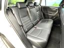 後部座席も気になるようなキズ・汚れやへたり等、大きなダメージはなく、良好な状態です。