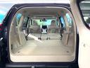 後席を格納すると、これだけの広さが!シーンに合わせたシートアレンジで、大きな荷物も積むことが出来ます♪