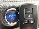 ハイブリッドＧ　両側パワースライドドア　プリクラッシュセーフティシステム　純正ＳＤナビ　ＥＴＣ　Ｂｌｕｅｔｏｏｔｈ　７人乗り　オートマチックハイビーム　先行車発進お知らせ機能　革巻きステアリング　ステアリングスイッチ（22枚目）