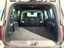 後席を格納すると、これだけの広さが！シーンに合わせたシートアレンジで、大きな荷物も積むことが出来ます♪