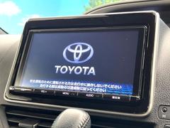 �ڽ�����������ʥӡۿ͵��ν����ʥӤ������������ǥ�����ǽ�⽼�¤��Ƥ��ꡢ�£�������������³����Ф������Υ��ޥۤ�ͣУ��ץ쥤�䡼�β��ڤ������ǽ�������α�ž������˳ڤ����ʤ�ޤ����� 3