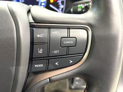 �ڥ졼�������롼������ȥ�����۹�®ƻϩ�Ǥ�Ĺ��Υ���Ԥ��ڤˡ�����ư��®�٤��ݤĥ��롼������ȥ����뤬�����ͷڸ������ƥ��Ϣ�Ȥ��������μ�ξ���Τ��Ƽִ֤��ݤĤ褦��®��Ĵ�ᤷ�Ƥ���ޤ����� 6