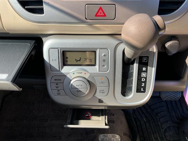 ＭＲワゴン Ｘ　フル装備　タイミングチェーン車　禁煙車　ポータブルナビ　スマートキー　衝突安全ボディー　盗難防止システム　ベンチシート　フルフラット（13枚目）