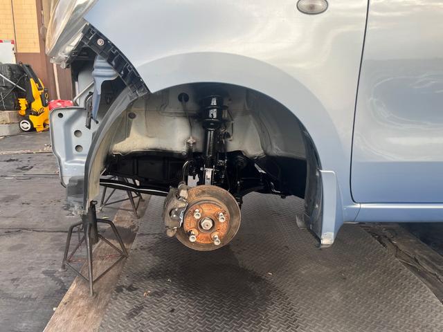 ＭＲワゴン Ｘ　フル装備　タイミングチェーン車　禁煙車　ポータブルナビ　スマートキー　衝突安全ボディー　盗難防止システム　ベンチシート　フルフラット（48枚目）