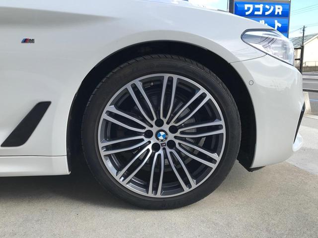 ５２３ｉ　Ｍスポーツ　ハイラインパッケージ　Ｍスポーツ　１３８００ｋｍ　追従式クルーズコントロール　全周囲カメラ　電動トランク　ＬＥＤヘッドライトクリアランスソナー　レーンアシスト　衝突被害軽減システム　ナビ　アルミホイール　オートライト(46枚目)