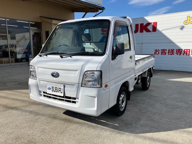 サンバートラック 　４ＷＤ　ギア車　エアコン　パワステ　車検整備付　６６，０００キロ　エアバック（8枚目）