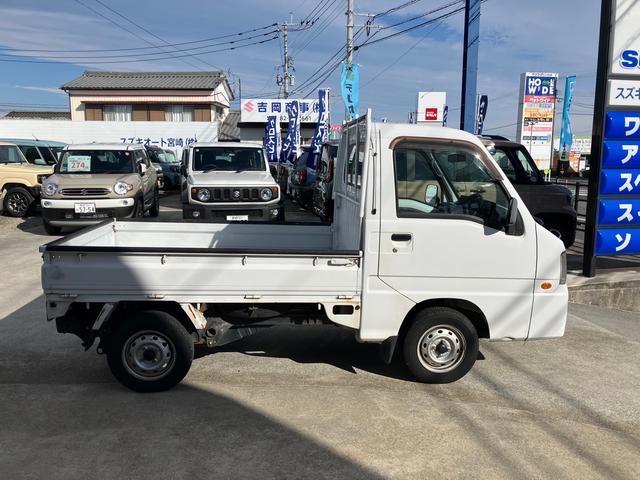 サンバートラック 　４ＷＤ　ギア車　エアコン　パワステ　車検整備付　６６，０００キロ　エアバック（10枚目）