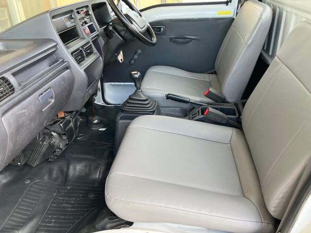 サンバートラック 　４ＷＤ　ギア車　エアコン　パワステ　車検整備付　６６，０００キロ　エアバック（22枚目）