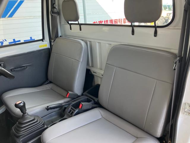 サンバートラック 　４ＷＤ　ギア車　エアコン　パワステ　車検整備付　６６，０００キロ　エアバック（23枚目）