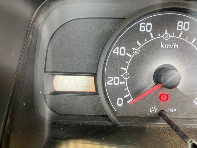 サンバートラック 　４ＷＤ　ギア車　エアコン　パワステ　車検整備付　６６，０００キロ　エアバック（25枚目）