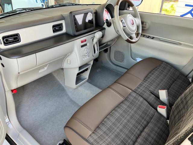 アルトラパンＬＣ Ｌ　届出済未使用車　１０キロ　衝突被害軽減ブレーキ　クリアランスソナー　ＵＳＢソケット　シートヒーター　ステアリングスイッチ　ＨＩＤヘッドライト　プッシュスタート　スマートキー　電動格納ミラー　記録簿（8枚目）