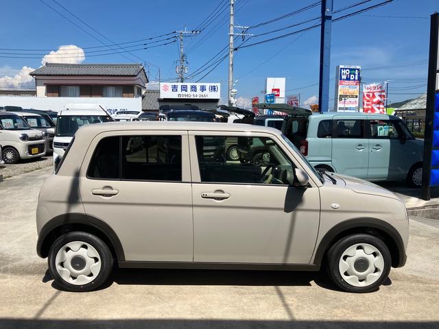 アルトラパンＬＣ Ｌ　届出済未使用車　１０キロ　衝突被害軽減ブレーキ　クリアランスソナー　ＵＳＢソケット　シートヒーター　ステアリングスイッチ　ＨＩＤヘッドライト　プッシュスタート　スマートキー　電動格納ミラー　記録簿（13枚目）